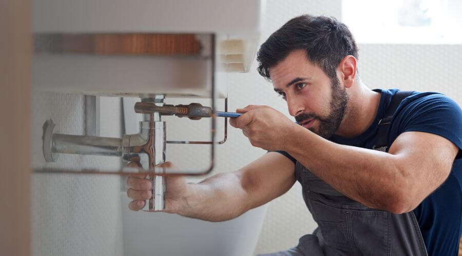 Professional sink repair services in Weldon, IL